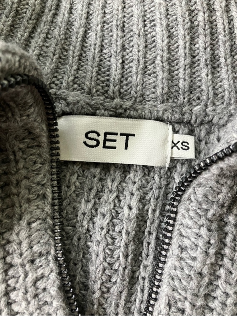 Set Active Quarter Zip Sweater - Picture 2 of 3